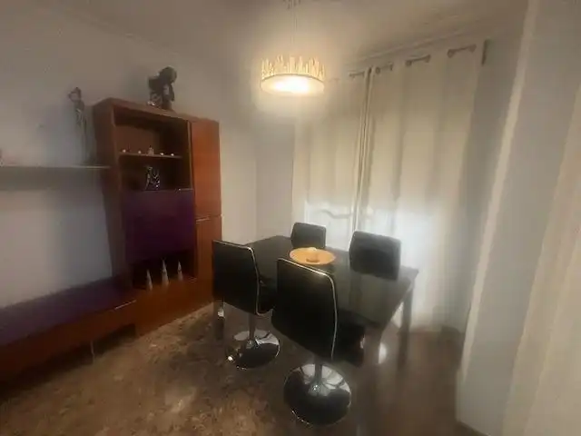 Comedor de Piso de alquiler en Elche / Elx con Aire acondicionado, Amueblado y Balcón
