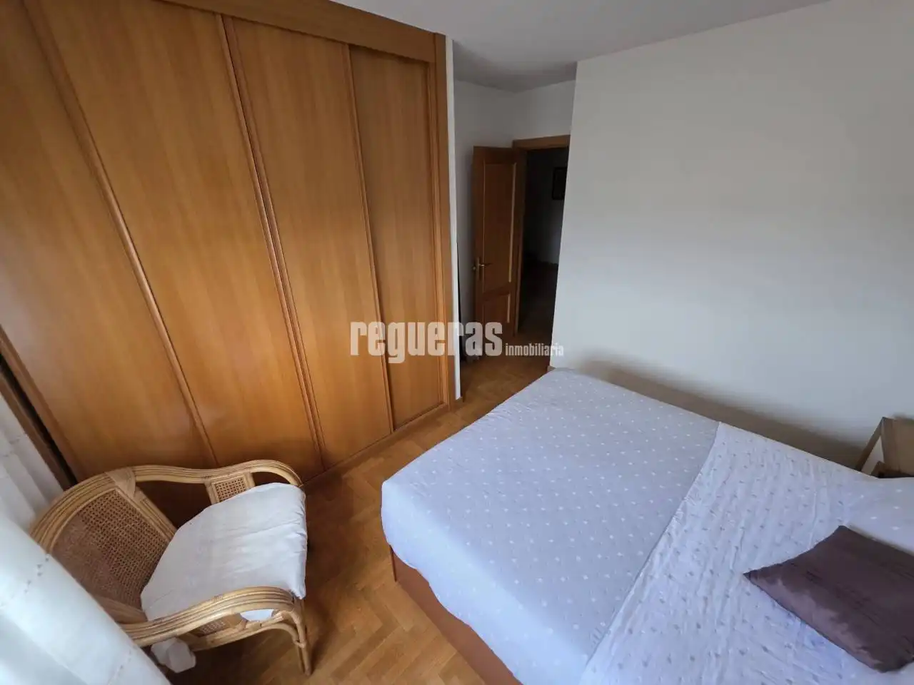 Dormitori de Dúplex en venda en Avilés amb Calefacció, Parquet i Terrassa