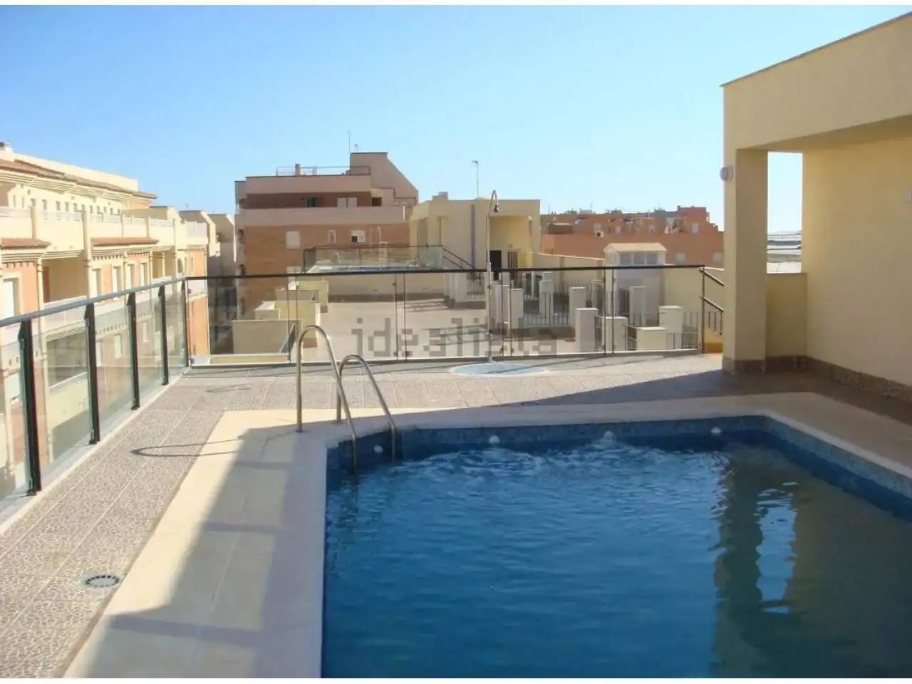 Piscina de Piso en venta en Roquetas de Mar con Aire acondicionado, Trastero y Amueblado