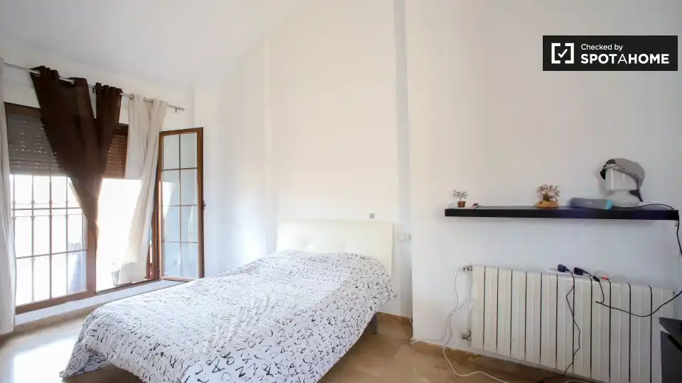 Room in Beniferri