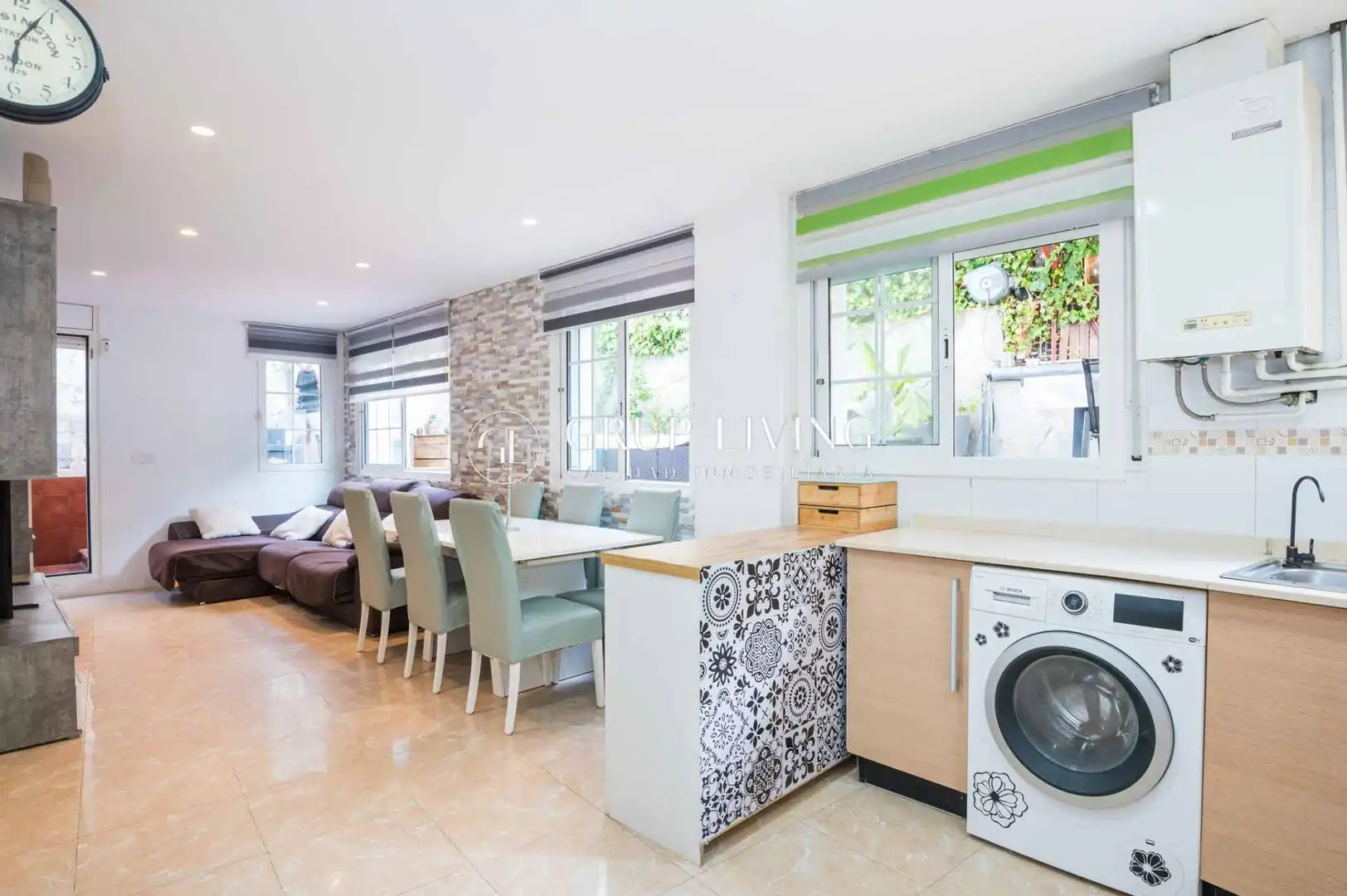Vista exterior de Piso en venta en Sitges con Calefacción, Jardín privado y Terraza