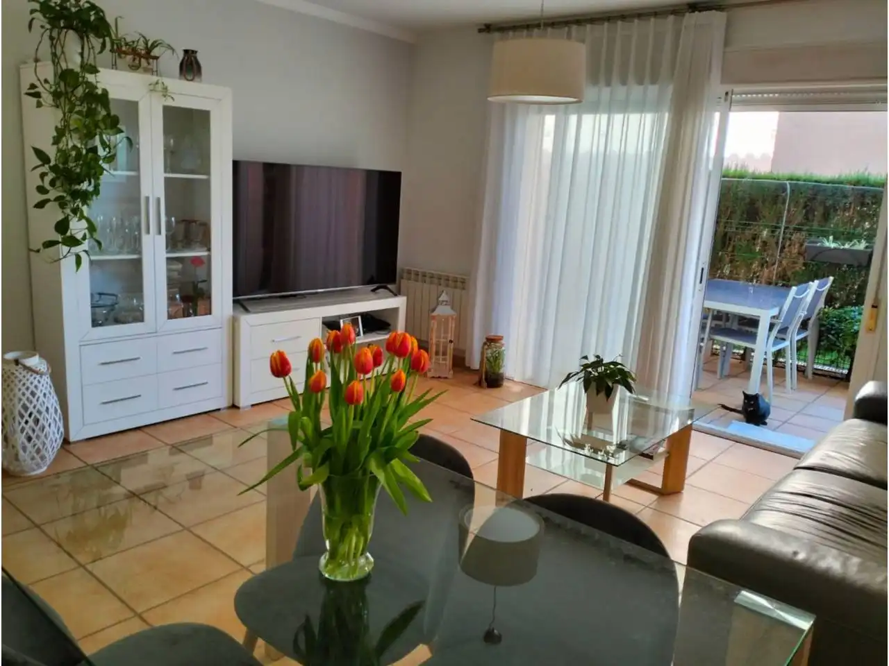 Sala d'estar de Casa o xalet en venda en Mont-roig del Camp amb Aire condicionat, Calefacció i Terrassa