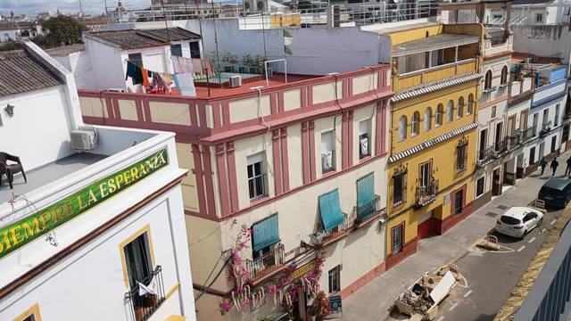 Piso en Venta en Calle Pureza en Triana Casco Antiguo