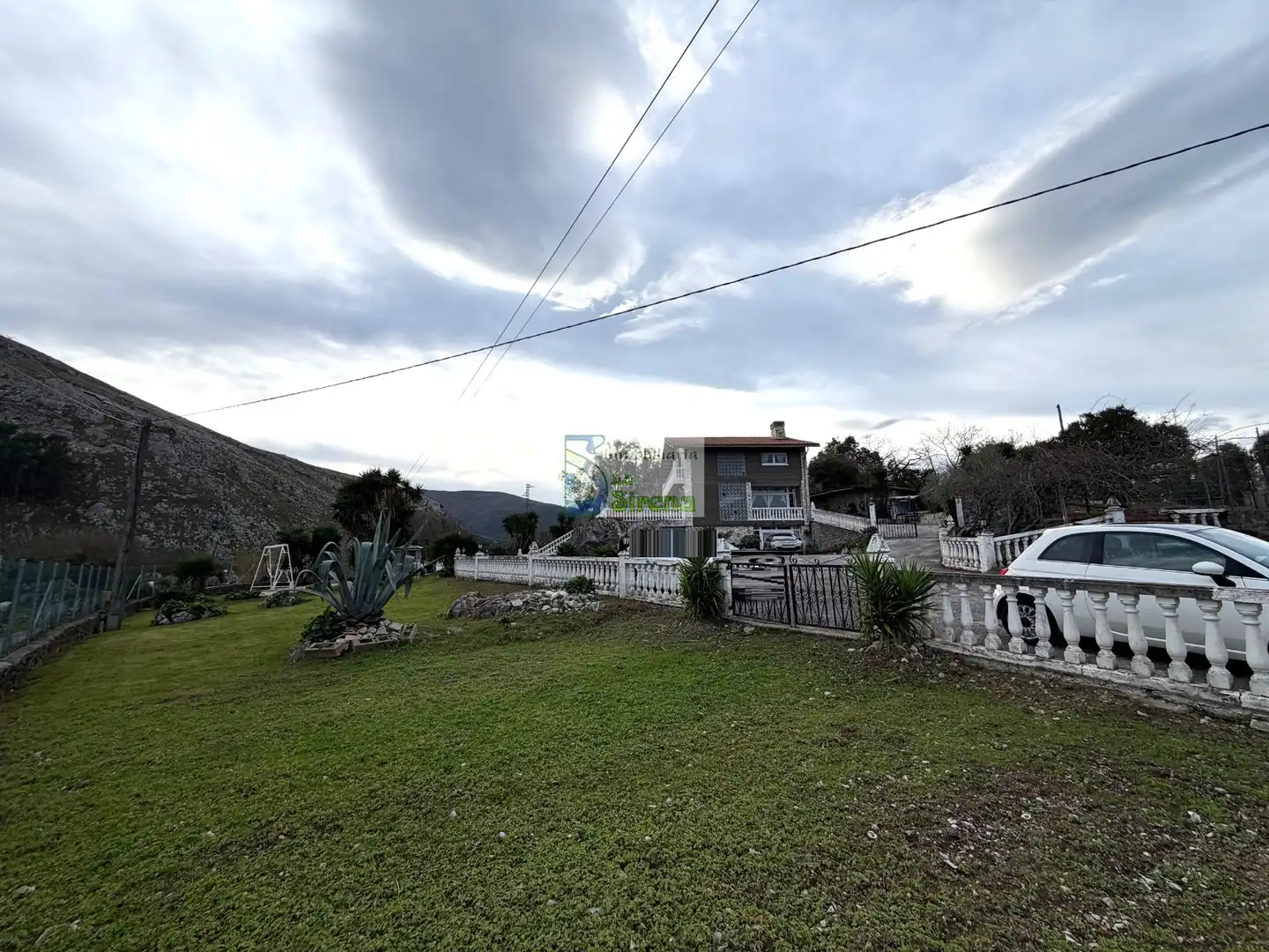 Vista exterior de Casa o chalet en venta en Castro-Urdiales con Calefacción, Jardín privado y Terraza