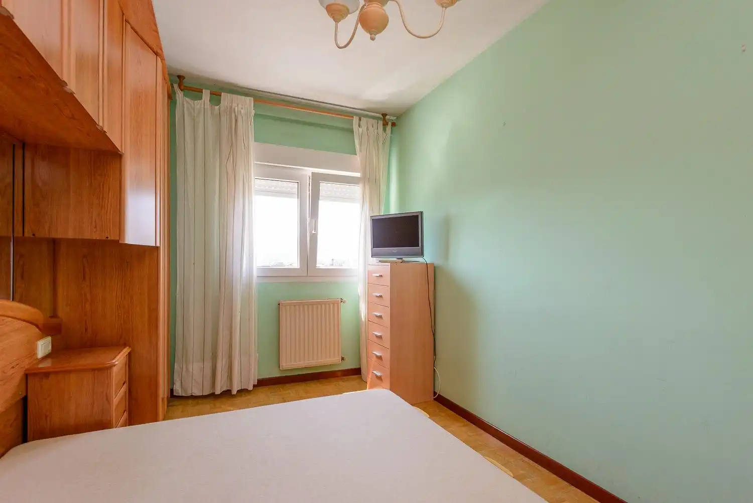 Habitación de Piso en venta en Siero con Calefacción, Trastero y Amueblado