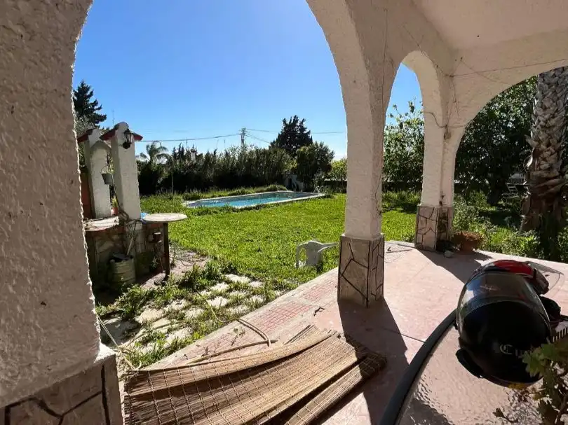 Chalet con piscina en venta en Hijuela de la Mirla 1