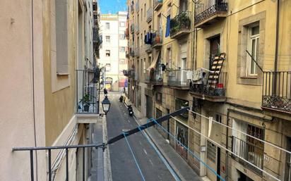 Exterior view of Flat for sale in  Barcelona Capital  with Balcony