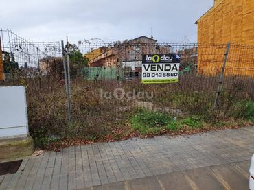 Rustikales Grundstück zum Verkauf in Tona