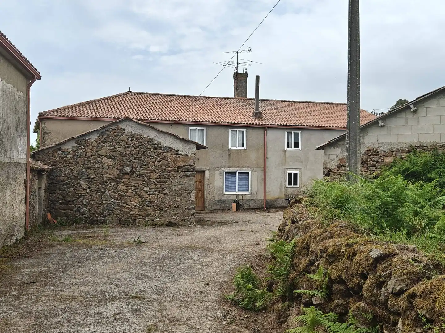 Exterior view of Houses for sale in Palas de Rei