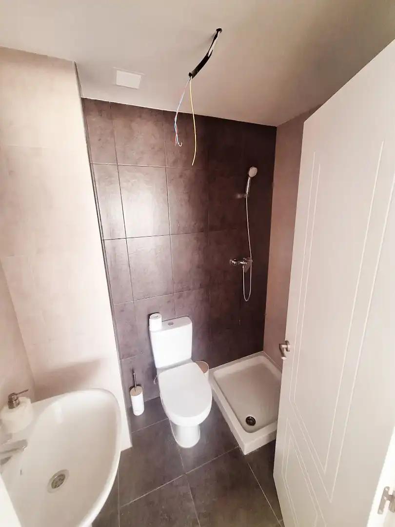 Badezimmer von Wohnung zum Verkauf in Balanegra mit Klimaanlage, Abstellraum und Gemeinschaftspool