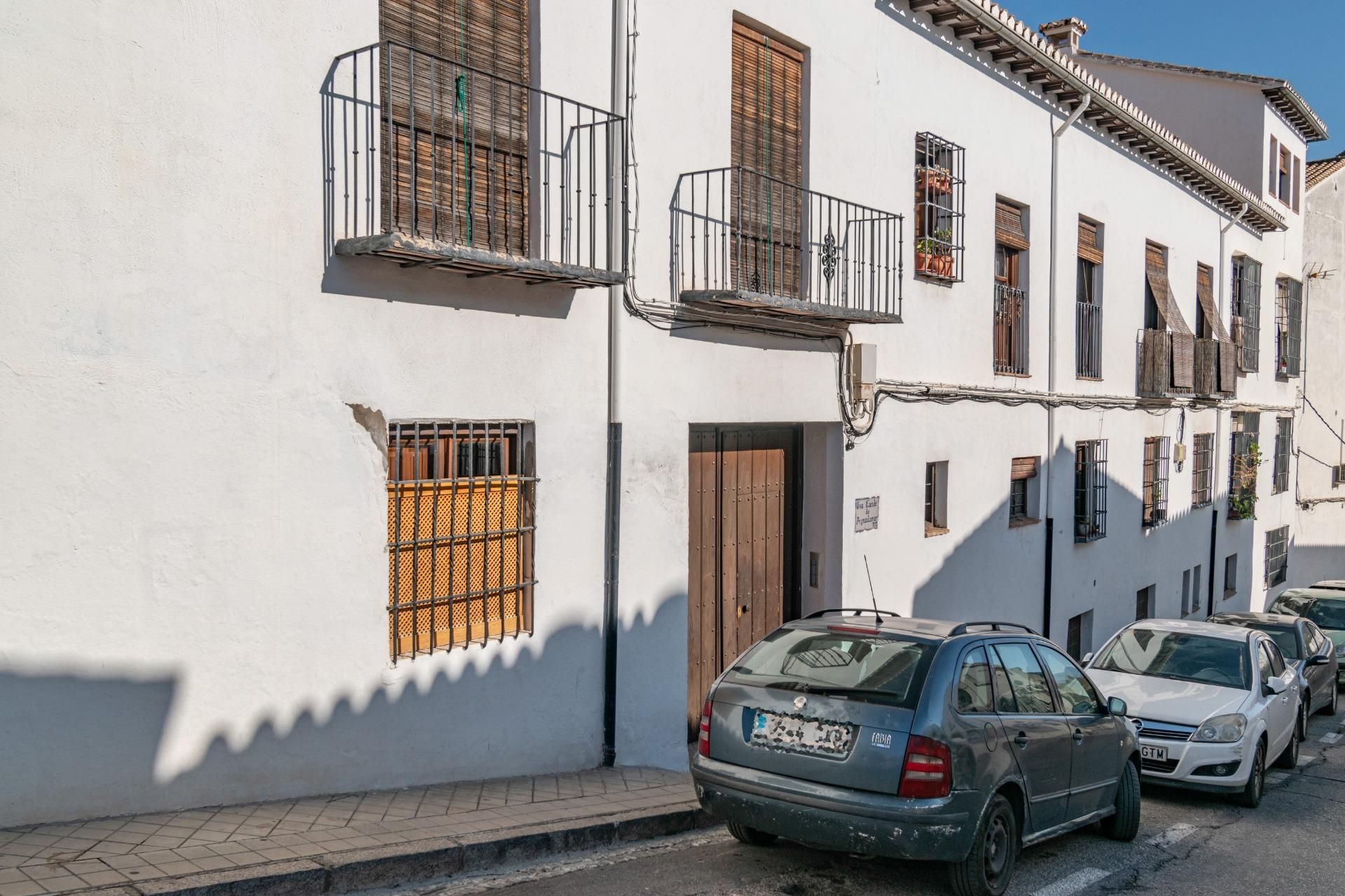 Exterior view of Apartment for sale in  Granada Capital
