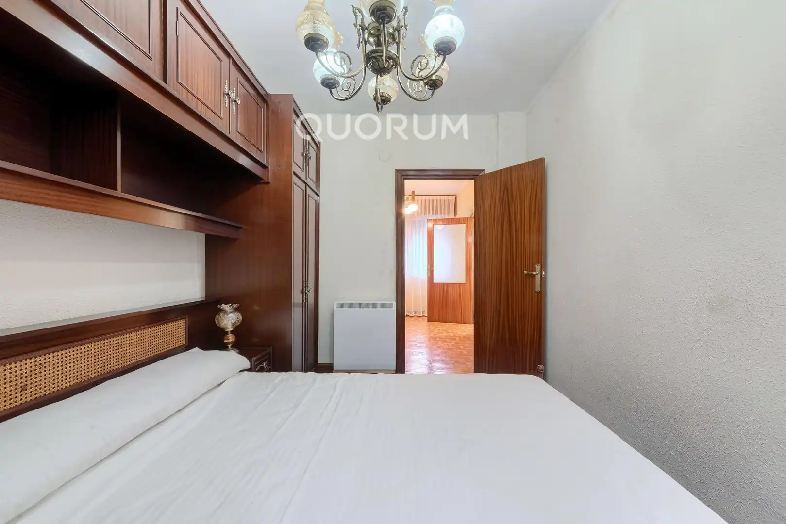 Habitación de Piso en venta en Basauri  con Calefacción, Trastero y Amueblado