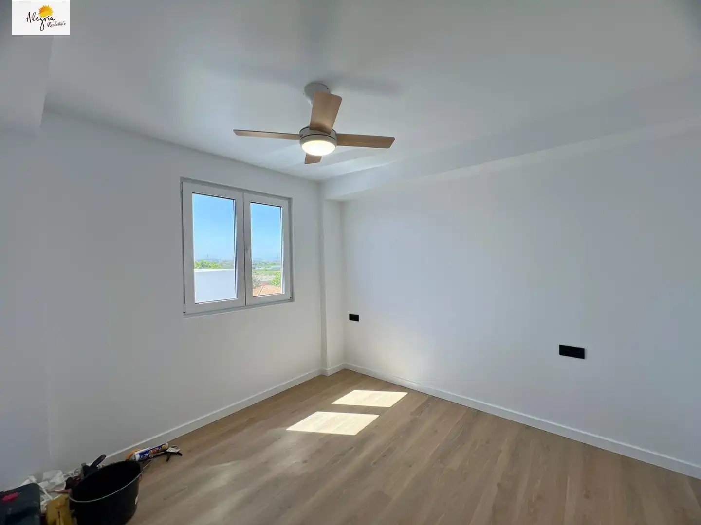 Habitación de Ático en venta en Picanya con Calefacción, Terraza y Balcón