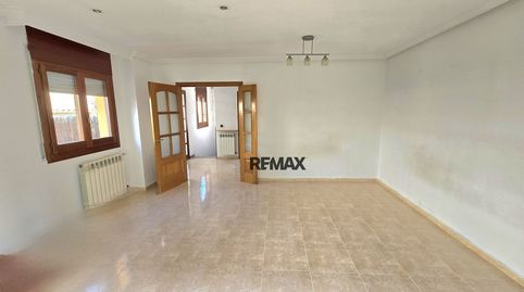 Foto 2 de Casa o xalet en venda a Calle Cl Isaac Albeniz, Olot, Girona