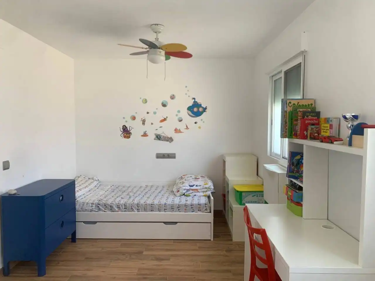 Dormitori de Casa adosada de lloguer en Oropesa del Mar / Orpesa amb Aire condicionat, Terrassa i Piscina