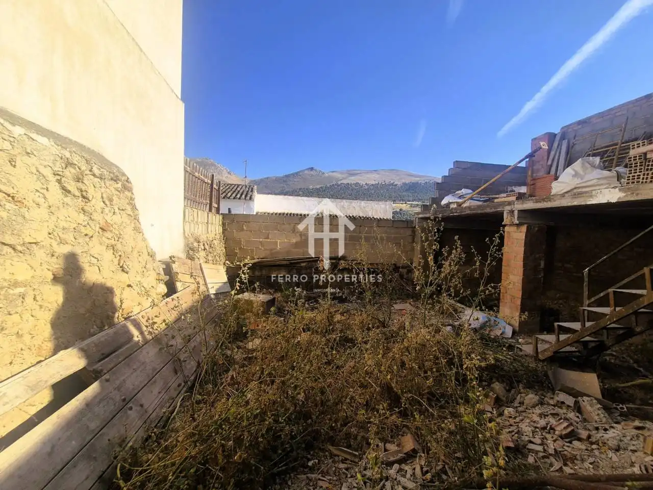 Casa o xalet en venda en Loja amb Aire condicionat, Jardí privat i Terrassa