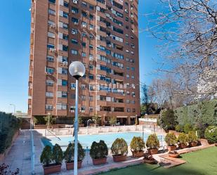 Exterior view of Flat for sale in  Madrid Capital  with Air Conditioner, Terrace and Swimming Pool