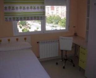 Bedroom of Apartment to share in  Granada Capital  with Heating, Furnished and Oven