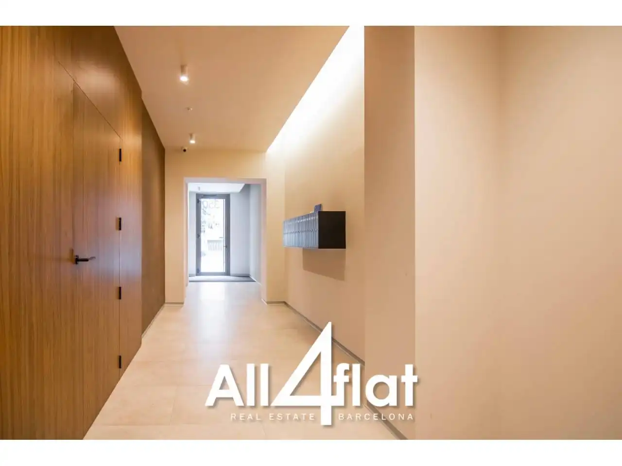 Flat for rent in Barcelona  with Air Conditioner, Heating and Furnished