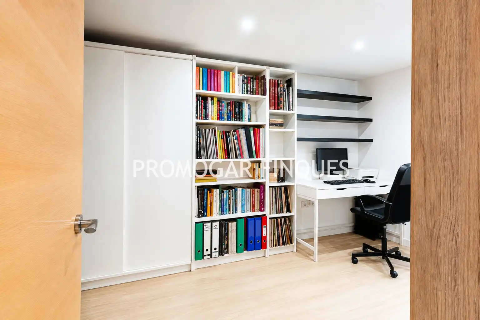 Flat for sale in Ripollet  with Parquet flooring, Terrace and Oven