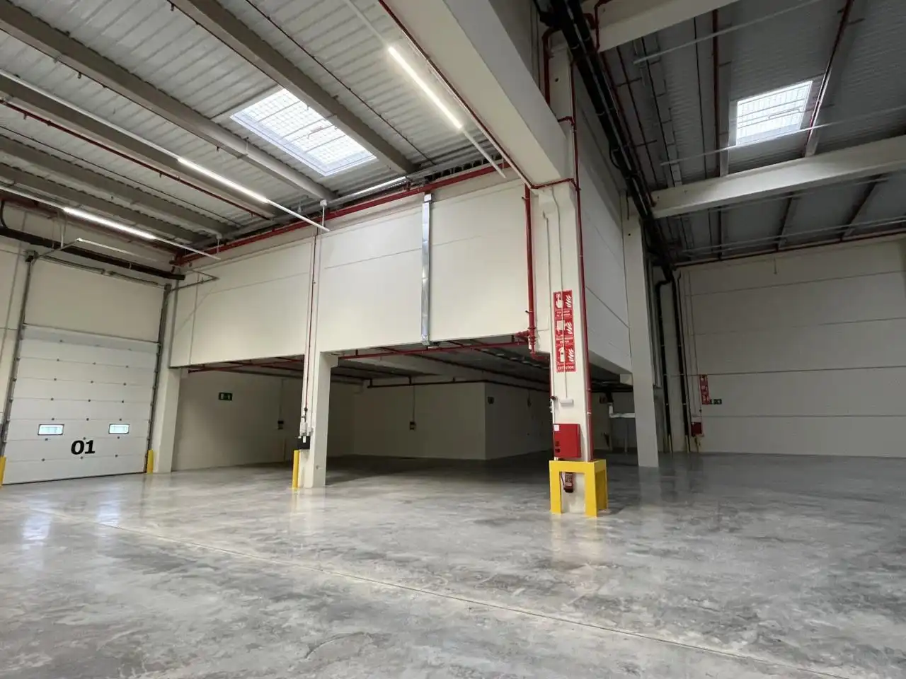 Industrial buildings for rent in Òdena  with Heating