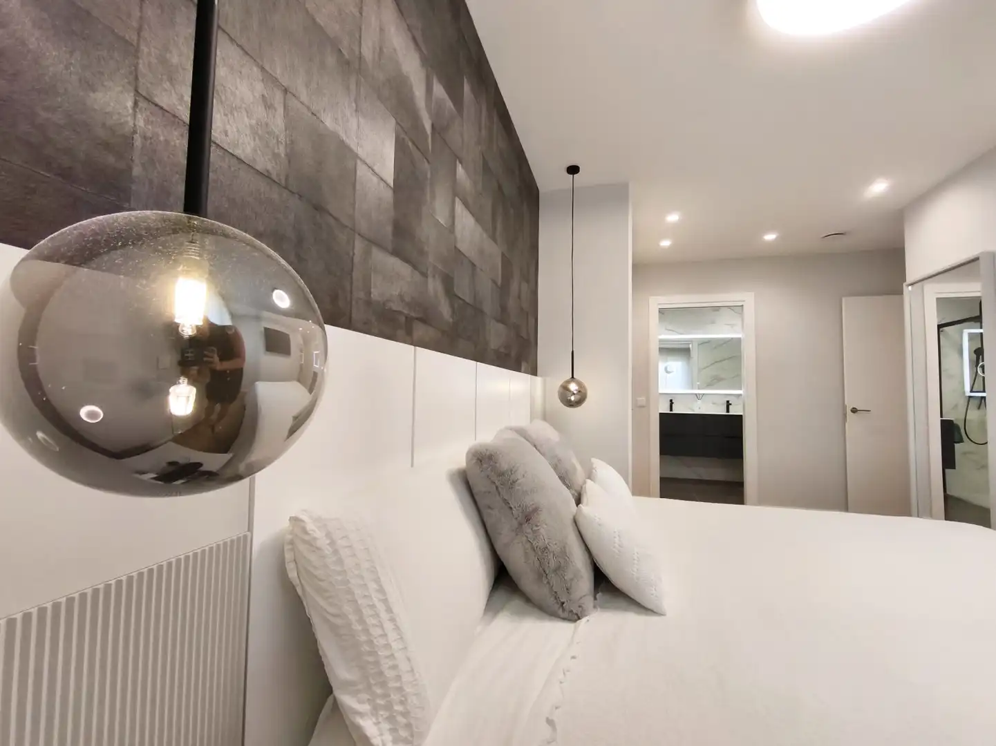 Schlafzimmer von Wohnung zum Verkauf in  Logroño mit Heizung, Privatgarten und Parkett