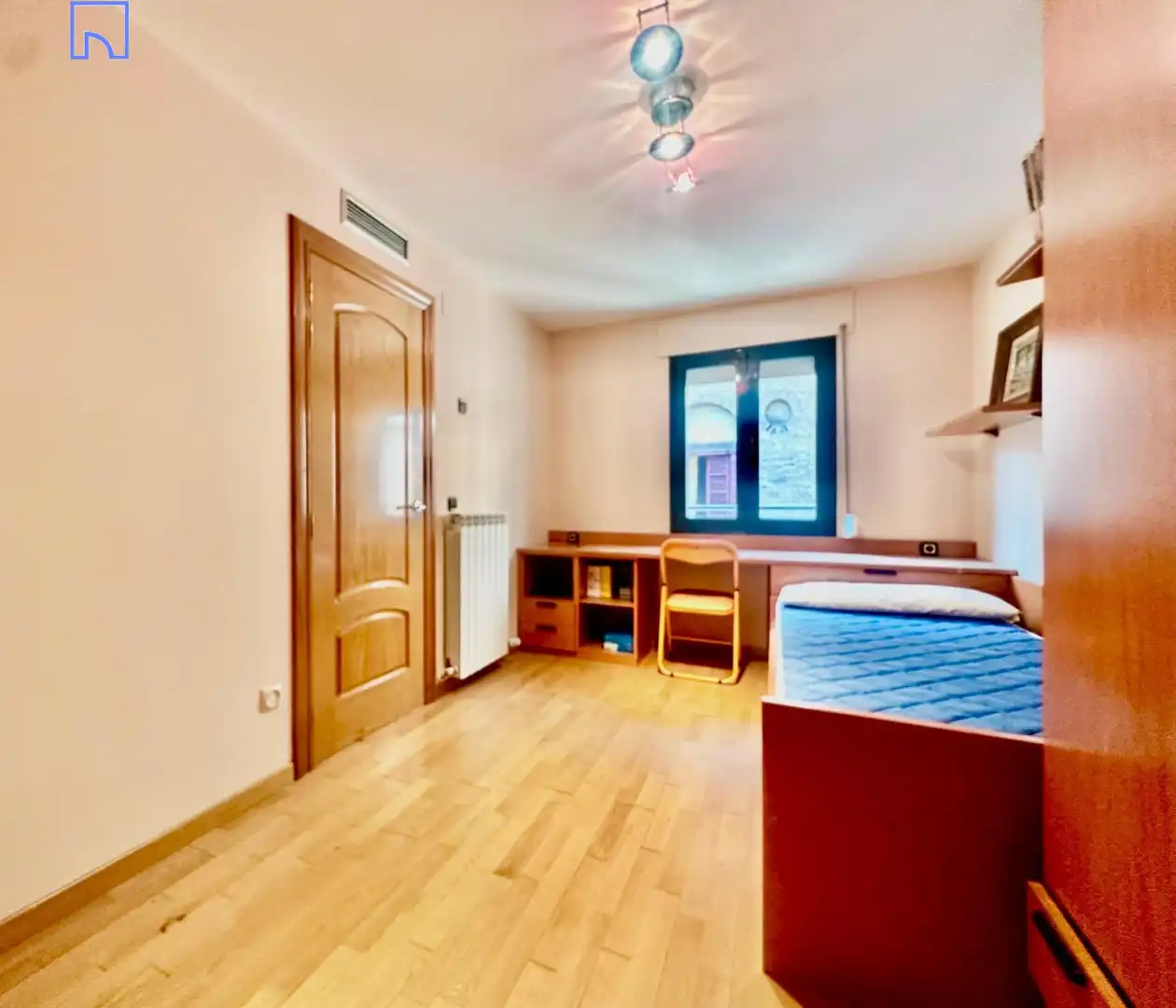 Bedroom of Houses for sale in Tudela  with Air Conditioner, Heating and Storage room