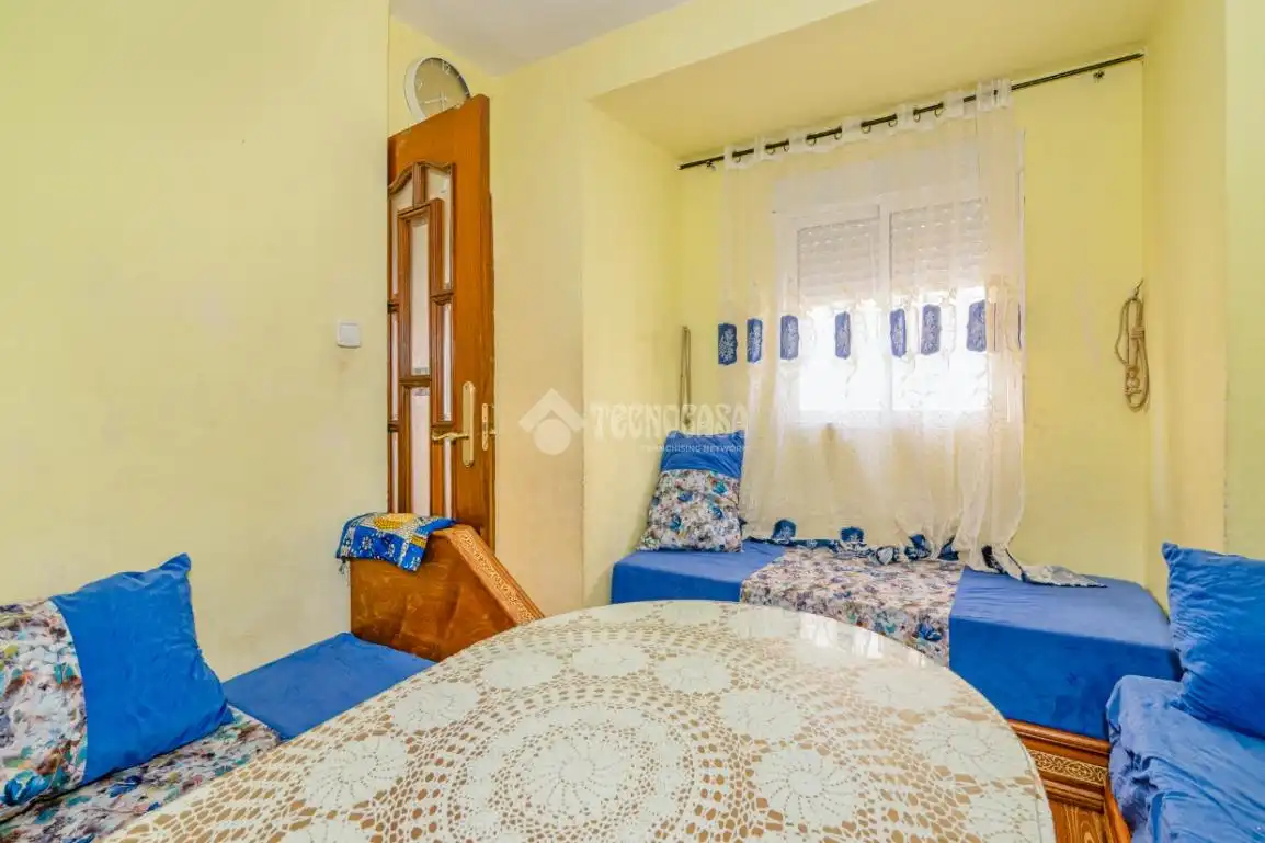 Casa aparellada en venda a Loja, imagen 4