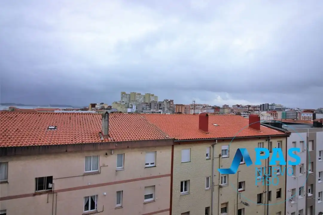 Vista exterior de Piso en venta en Santander