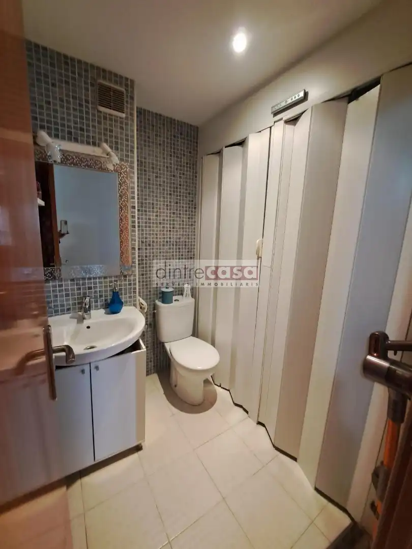 Baño de Piso en venta en Tordera con Calefacción, Parquet y Trastero