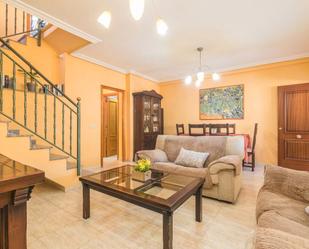 Sala d'estar de Casa adosada en venda en Santa Pola amb Moblat i Piscina comunitària