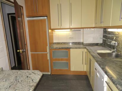 Kitchen of Flat to rent in  Barcelona Capital  with Air Conditioner, Heating and Terrace