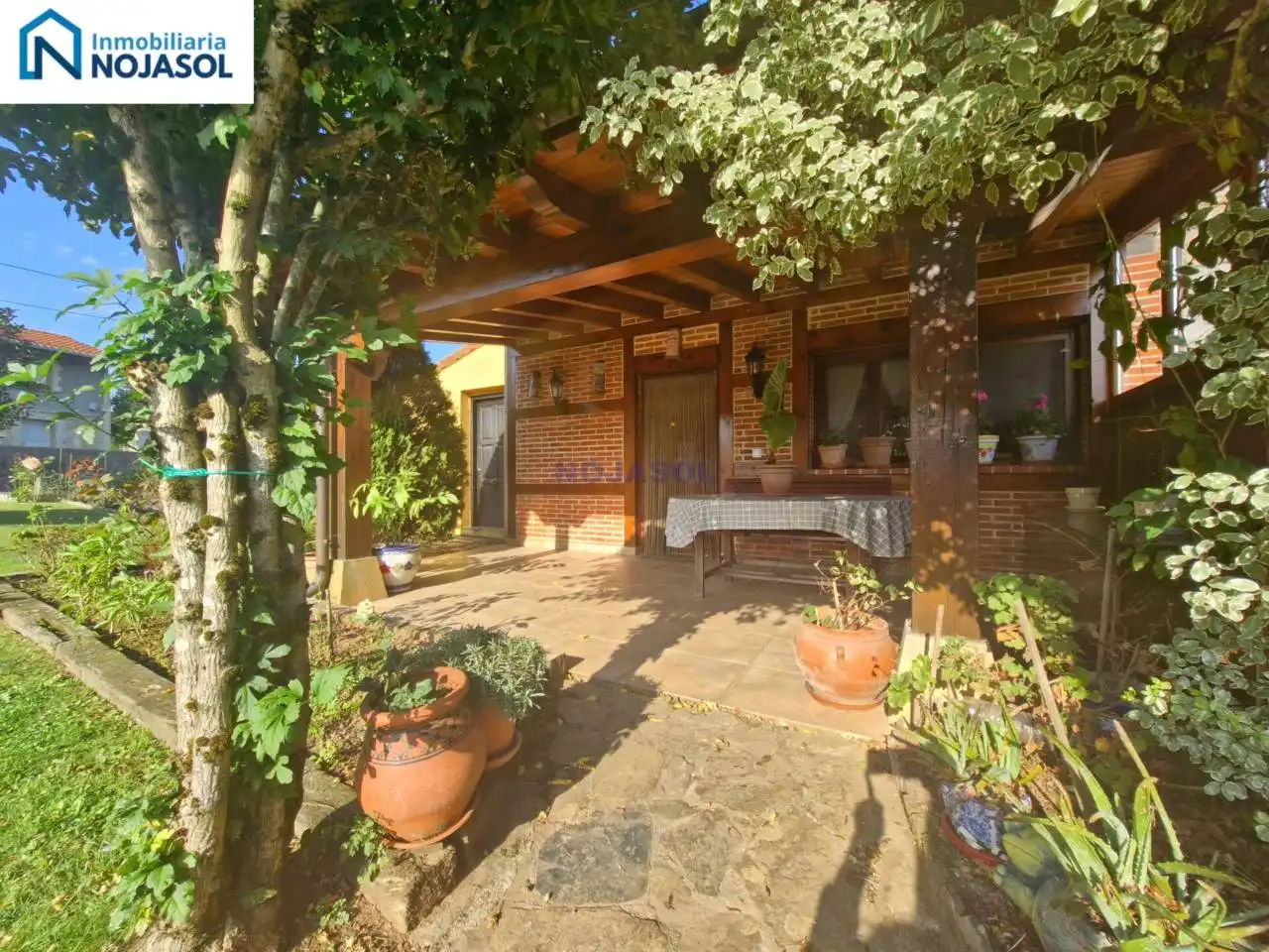 Terraced house with garden for sale in Calle HAZAS DE CESTO, imagen 16