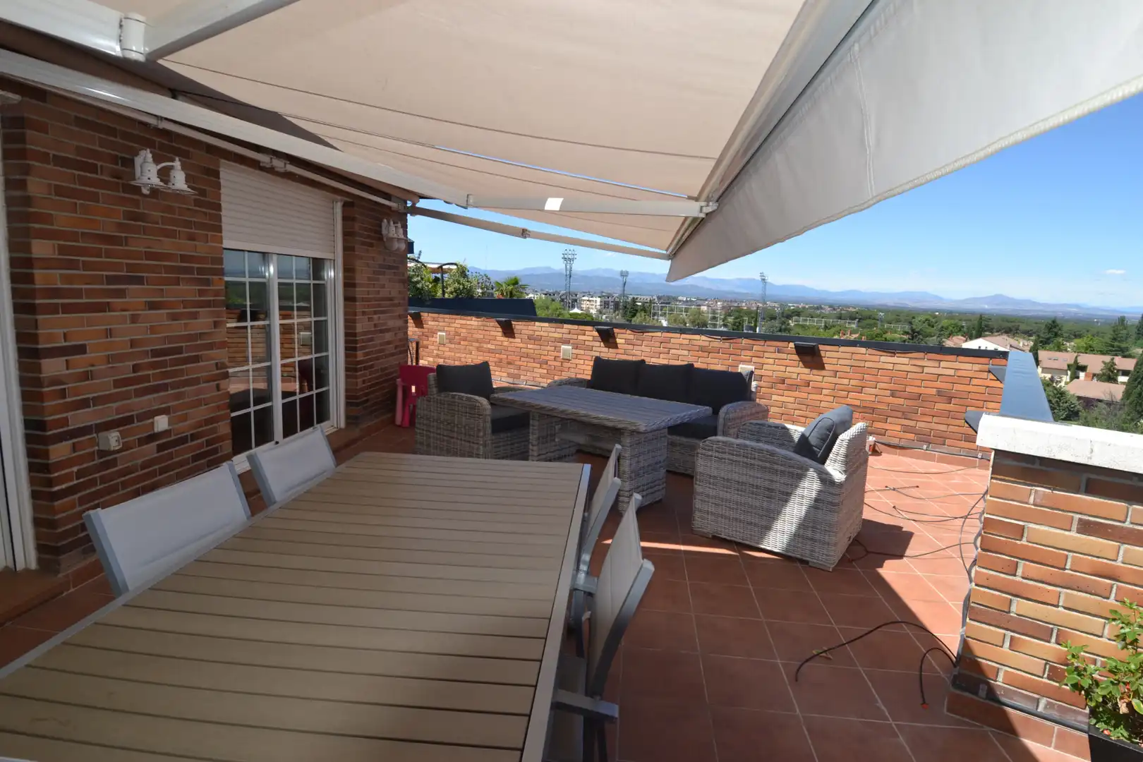 Terrassa de Dúplex de lloguer en Majadahonda amb Aire condicionat, Calefacció i Terrassa