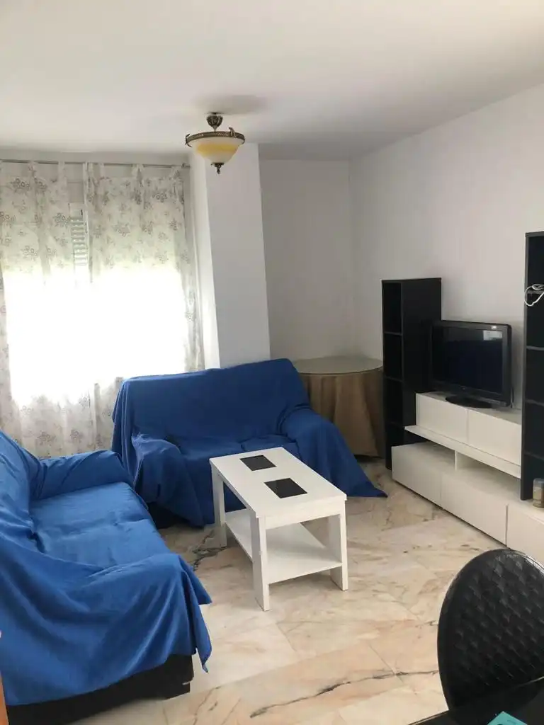 Flat for rent in Maria Auxiliadora - Barriada de Llera