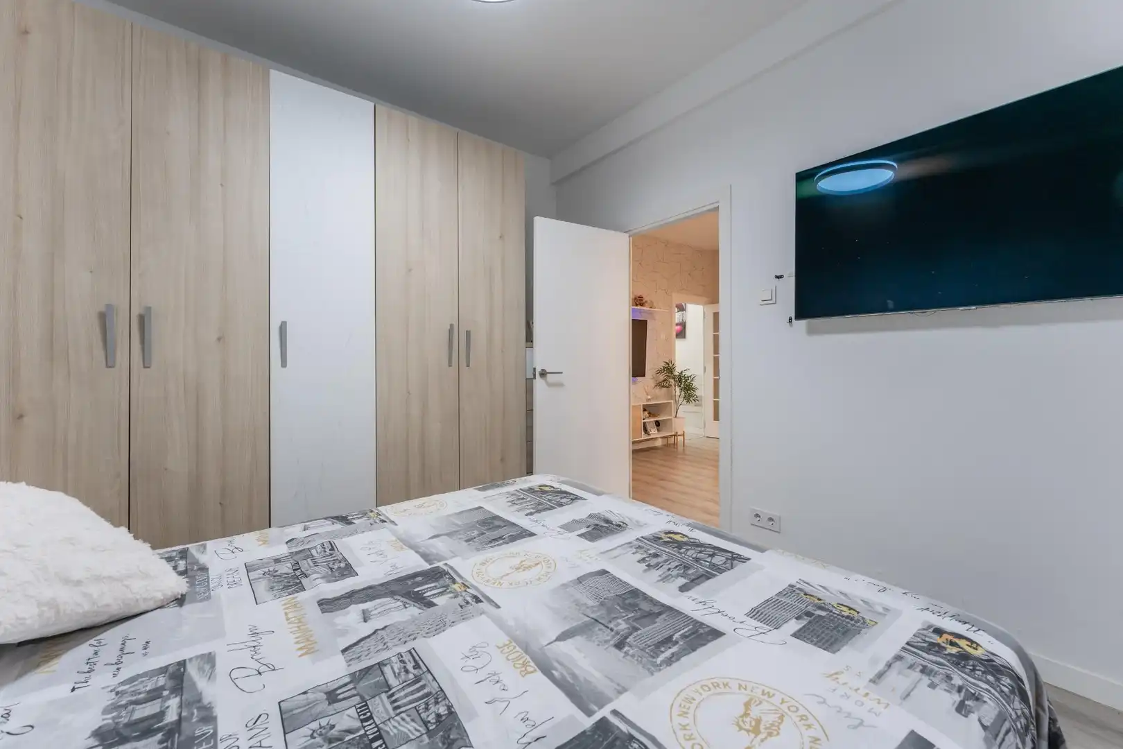 Habitación de Planta baja en venta en Canovelles con Aire acondicionado, Calefacción y Parquet