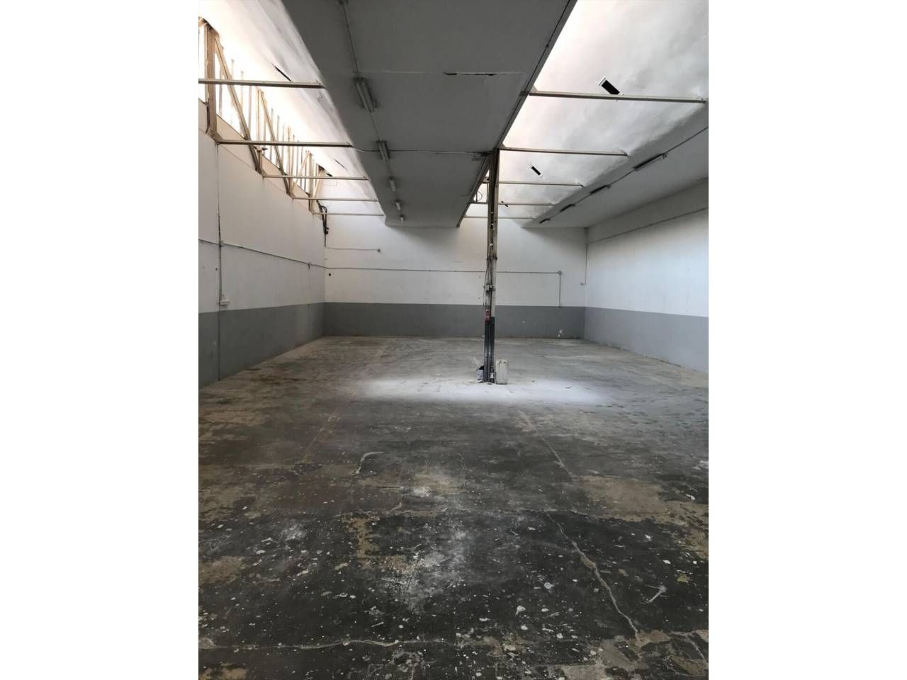 Nau industrial en venda en Sant Fost de Campsentelles