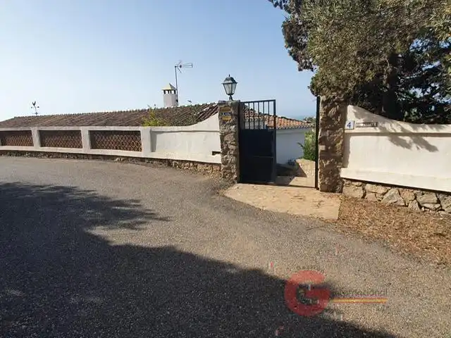 Houses for sale in Punta La Mona