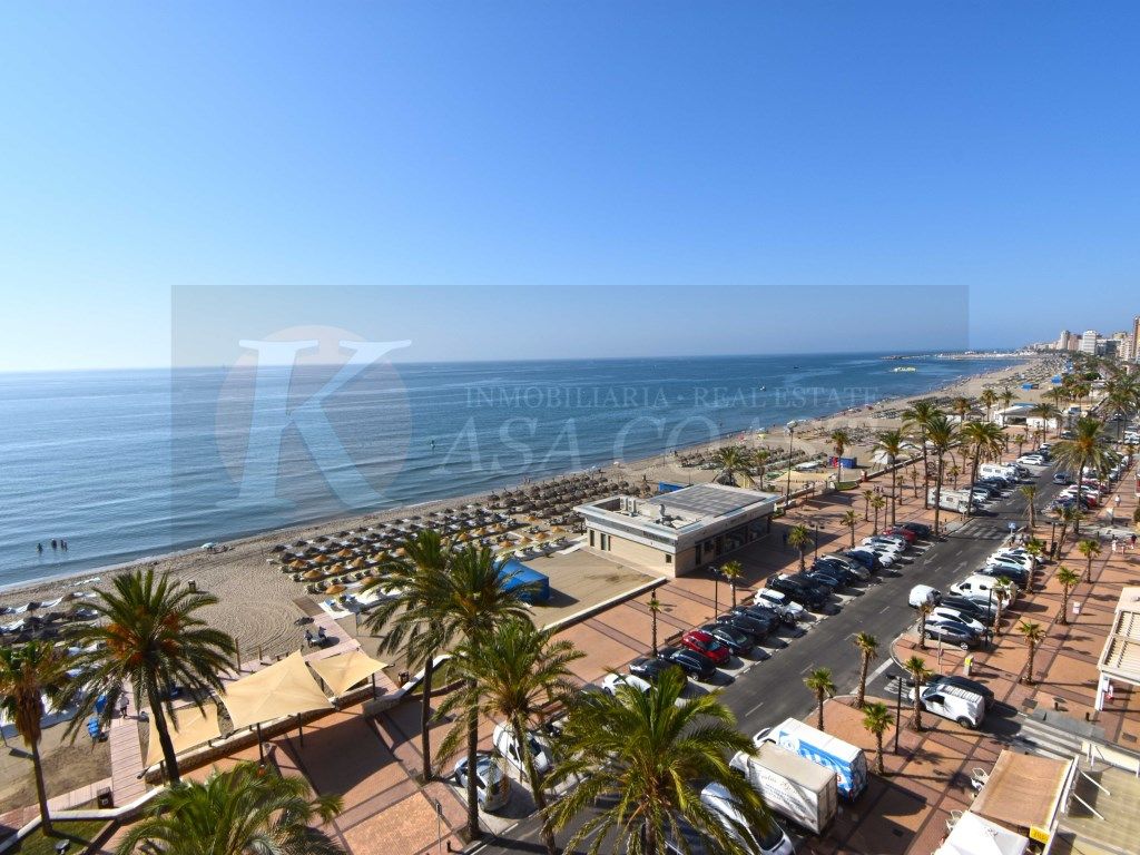 Exterior view of Flat for sale in Fuengirola  with Air Conditioner, Private garden and Terrace