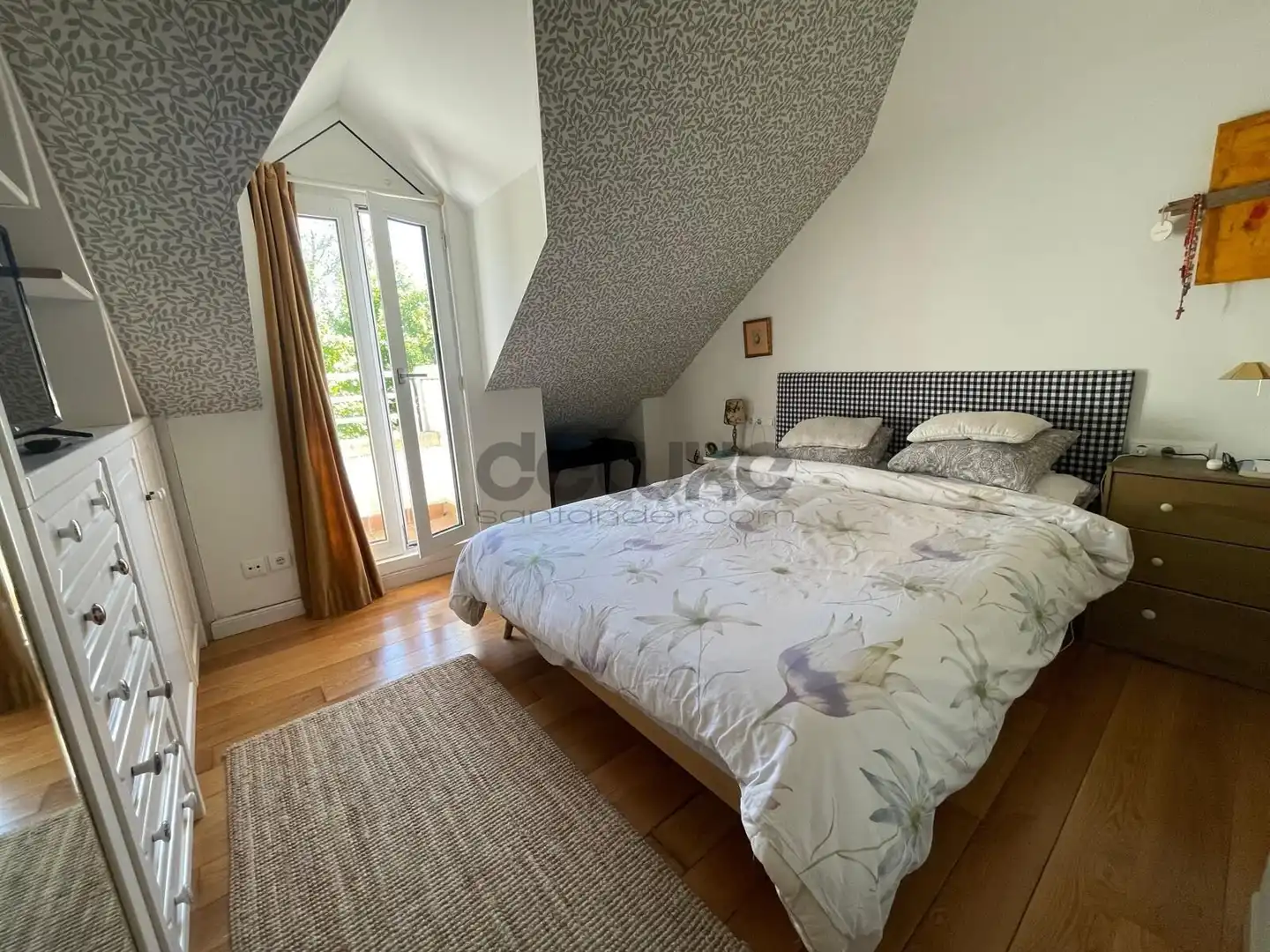Habitación de Casa o chalet de alquiler en Santander con Calefacción, Jardín privado y Piscina