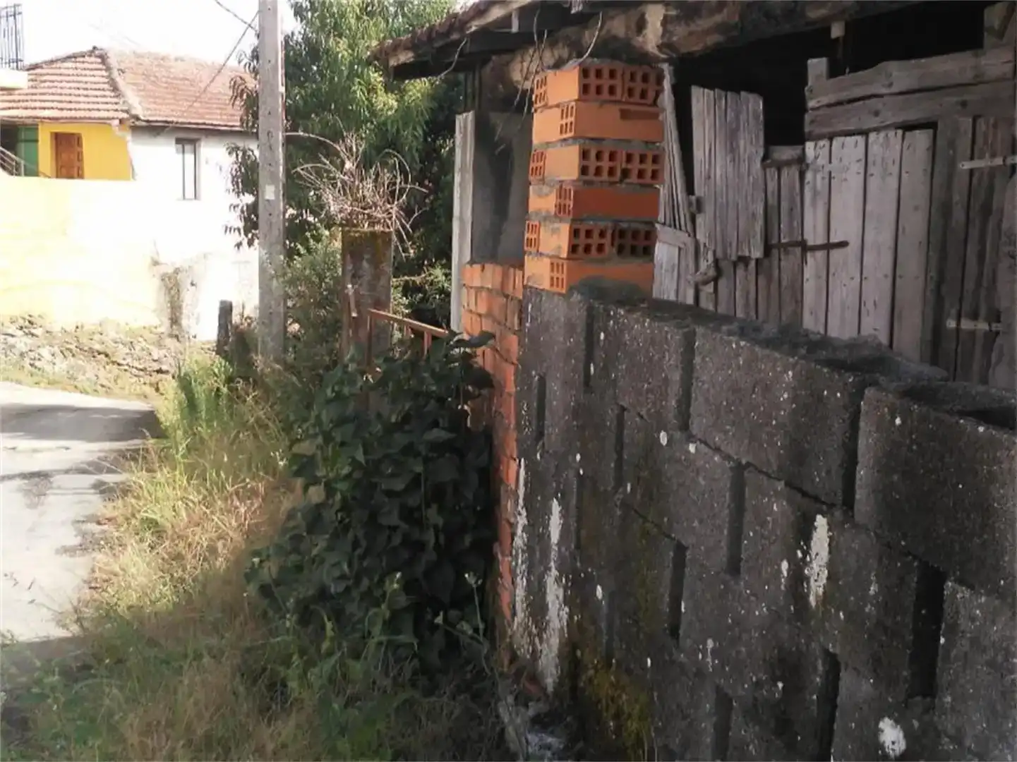 Vista exterior de Planta baixa en venda en Toén