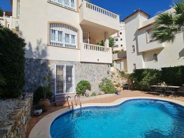 Maison avec piscine à vendre à N/A