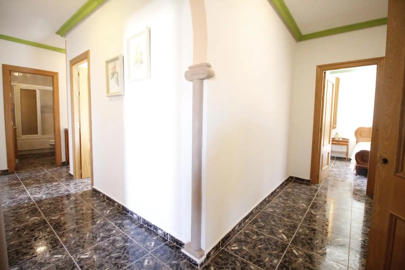 Casa o xalet en venda en Baza amb Calefacció i Balcó