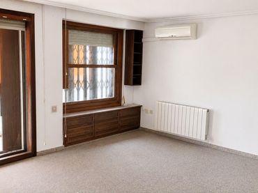 Dúplex amb balcó en venda a Ciutat Vella