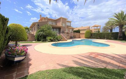 Jardí de Casa o xalet en venda en La Manga del Mar Menor amb Aire condicionat, Terrassa i Piscina