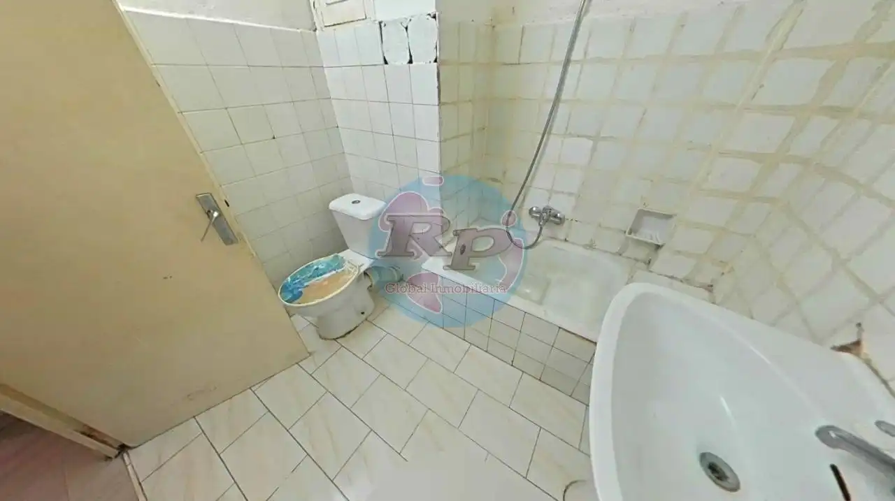 Baño de Piso en venta en León Capital  con Trastero