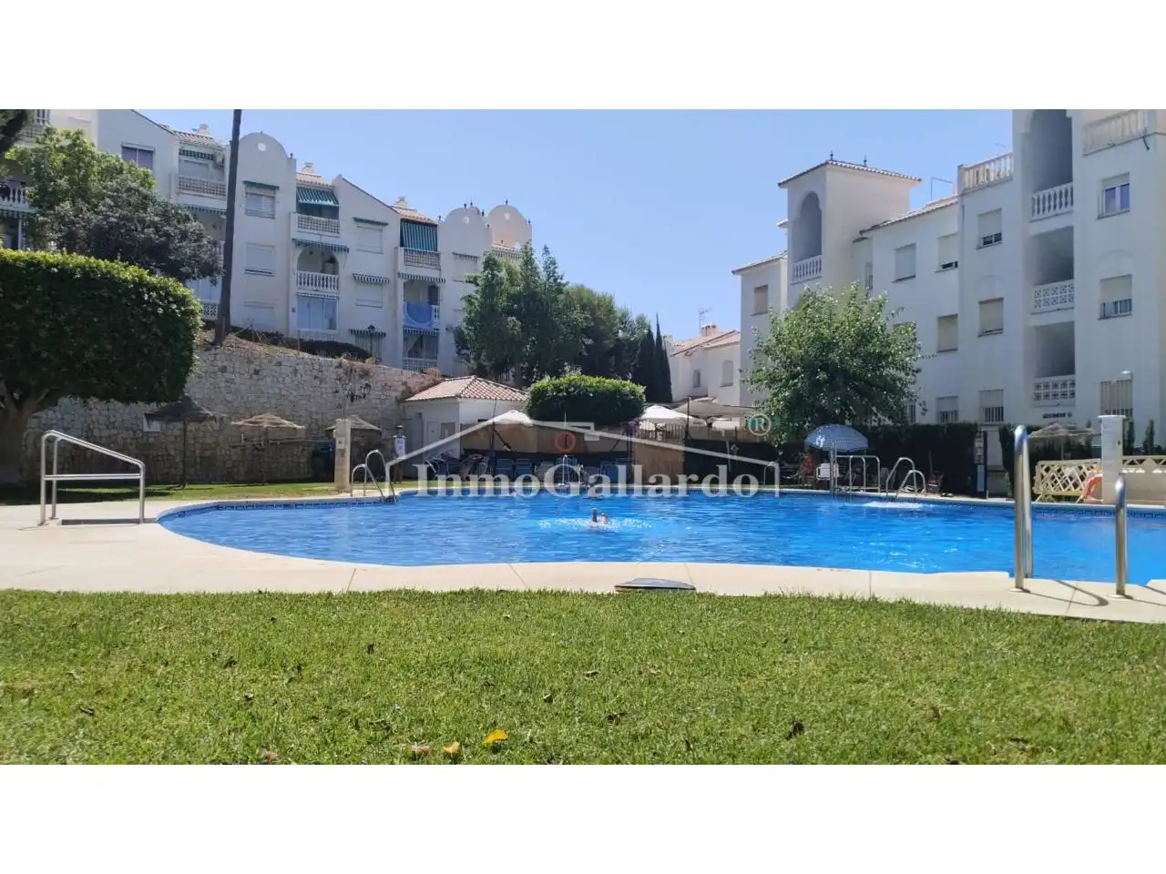 Piscina de Apartamento de alquiler en Rincón de la Victoria con Terraza, Amueblado y Piscina comunitaria