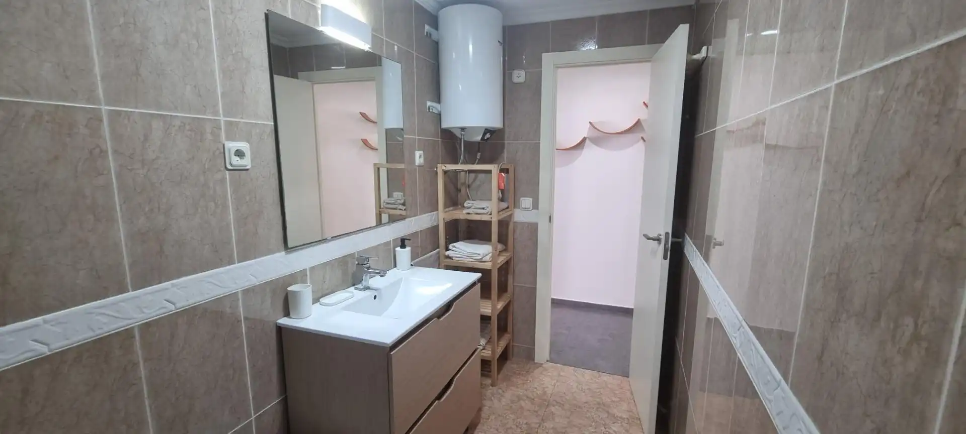 Baño de Piso en venta en Cullera con Aire acondicionado, Calefacción y Amueblado
