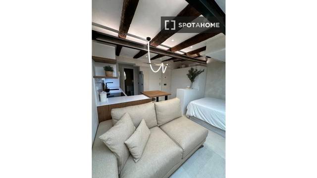 Piso en Alquiler en Sant Pere, Sta. Caterina i la Ribera