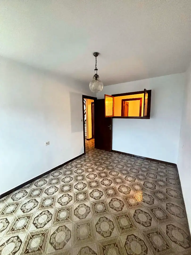 Haus oder Chalet zum Verkauf in Viveiro mit Heizung, Privatgarten und Abstellraum